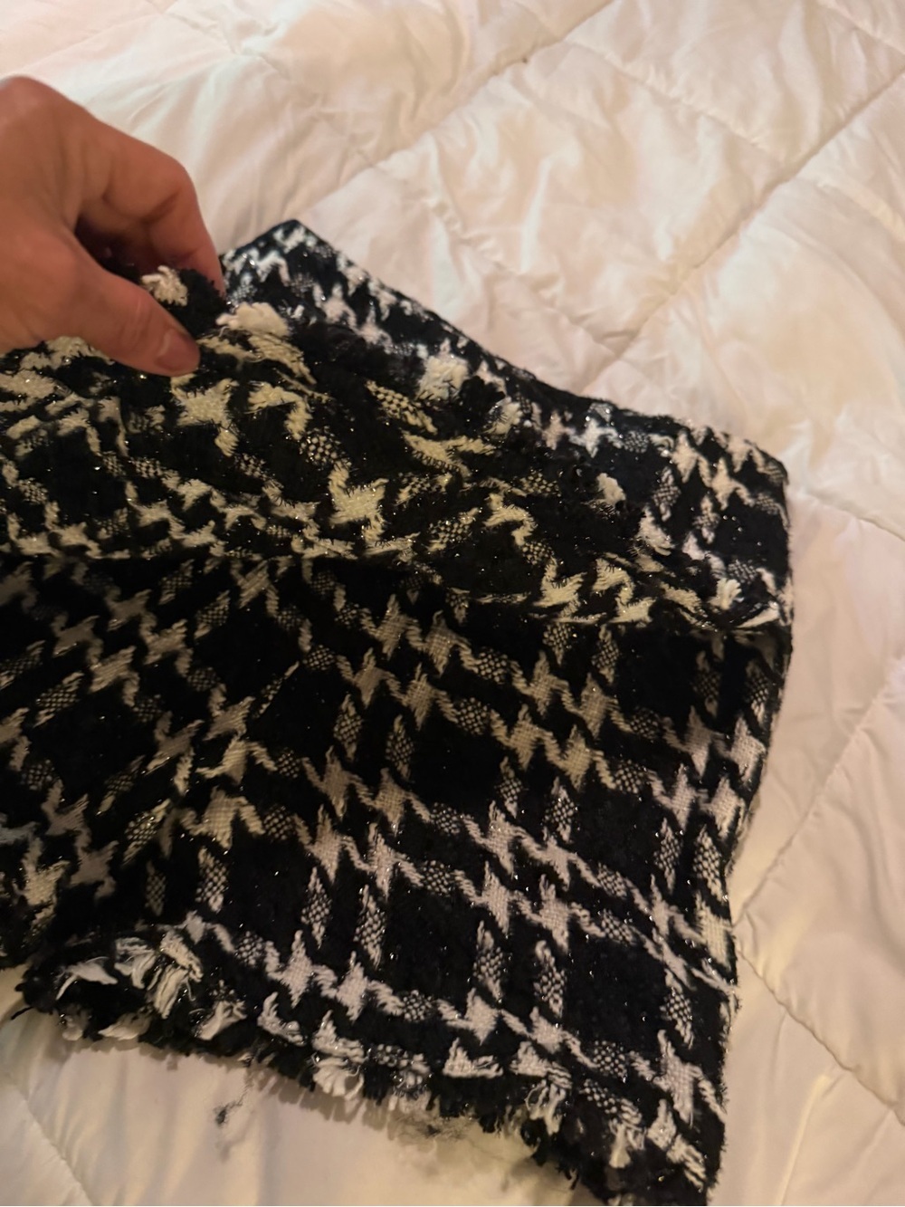 Versona Black & White Houndstooth Tweed Skort - Picture 3 of 8